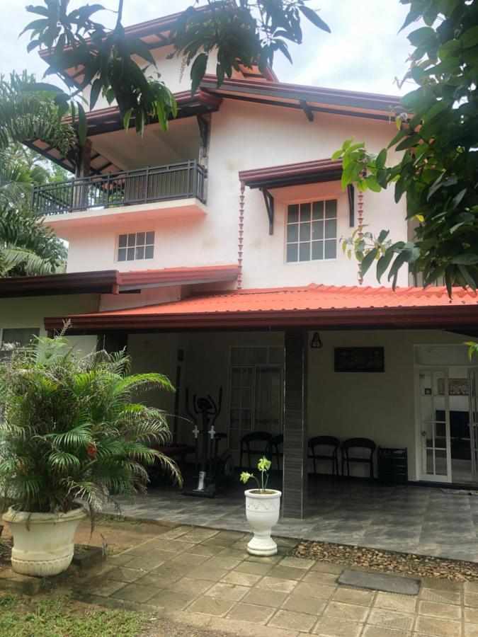 فندق Hiriketiya New Radiant House ديكويلاّ تين المظهر الخارجي الصورة