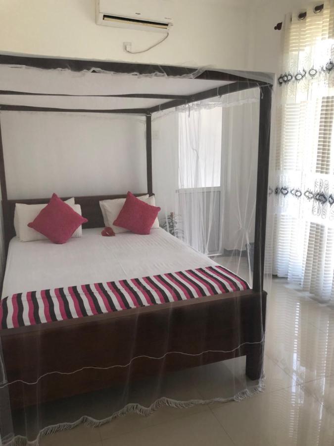فندق Hiriketiya New Radiant House ديكويلاّ تين المظهر الخارجي الصورة